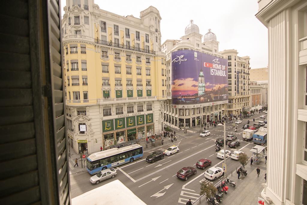 Petit Palace Triball Madrid Exterior photo